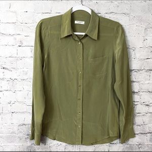 Equipment Femme olive green silk button down